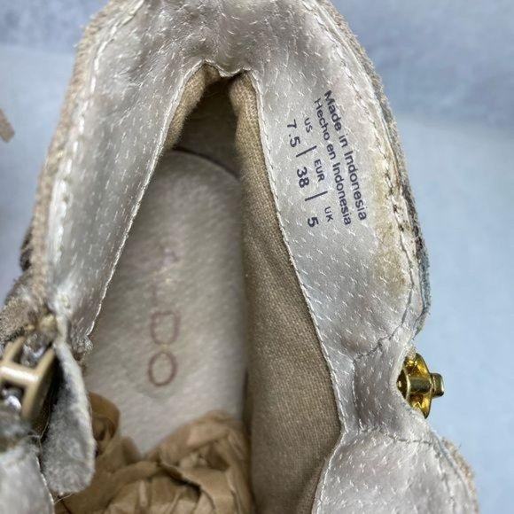 Aldo Suede Stacked Heel Fringe Ankle Bootie 7 - Picture 8 of 14